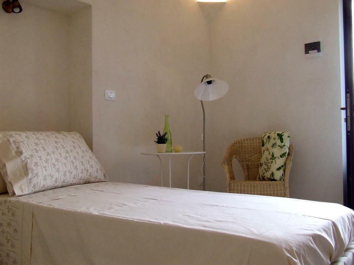 Il Giardino Di Viola Bed & Breakfast Ceglie Messapica Luaran gambar